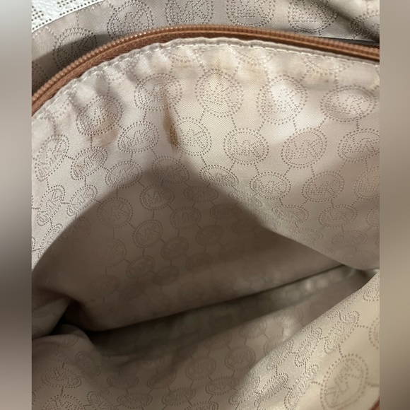 Michael Kors authentic tote - Picture 5 of 10